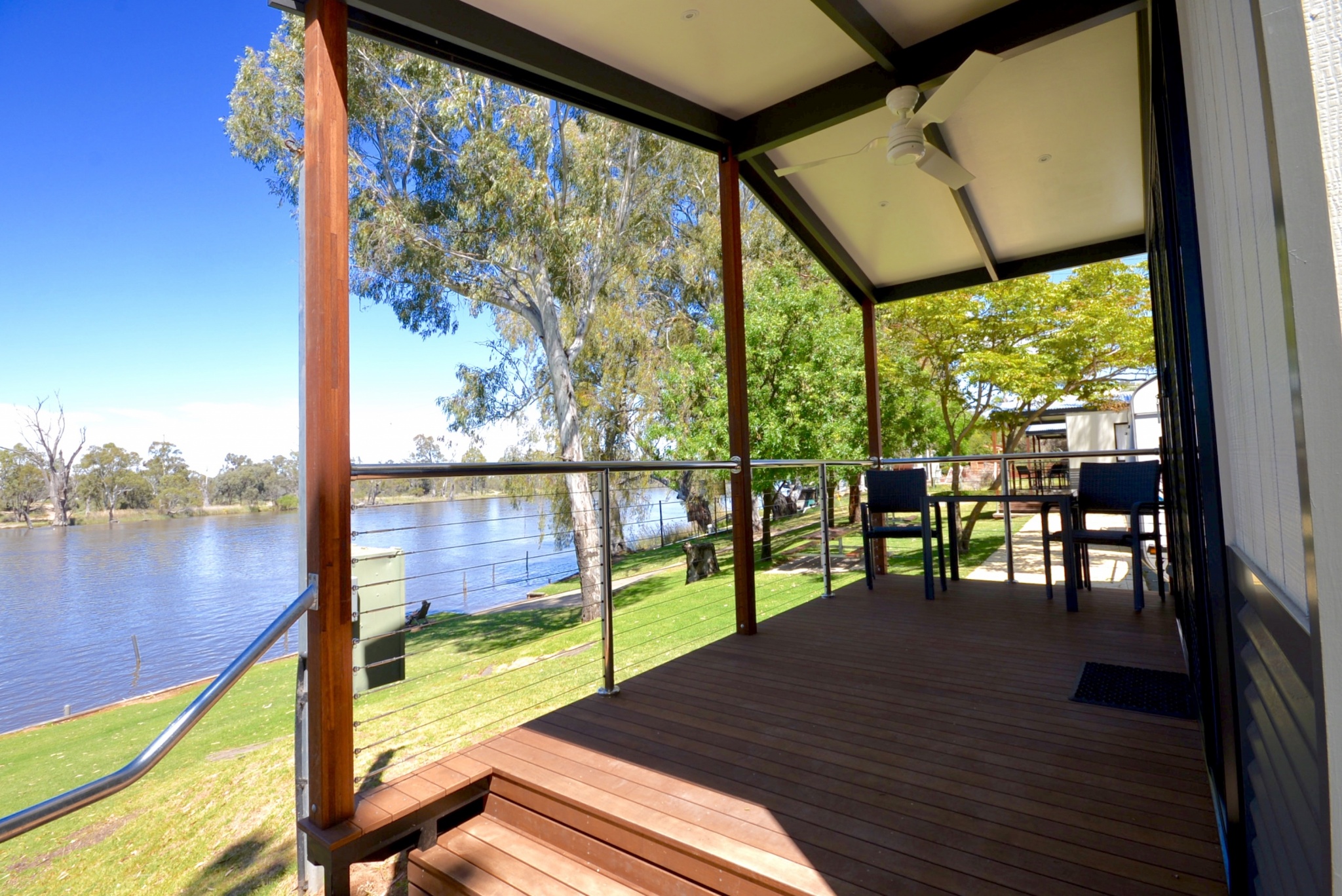 Executive River Cabin | Rivergardens Holiday Park Mildura ...