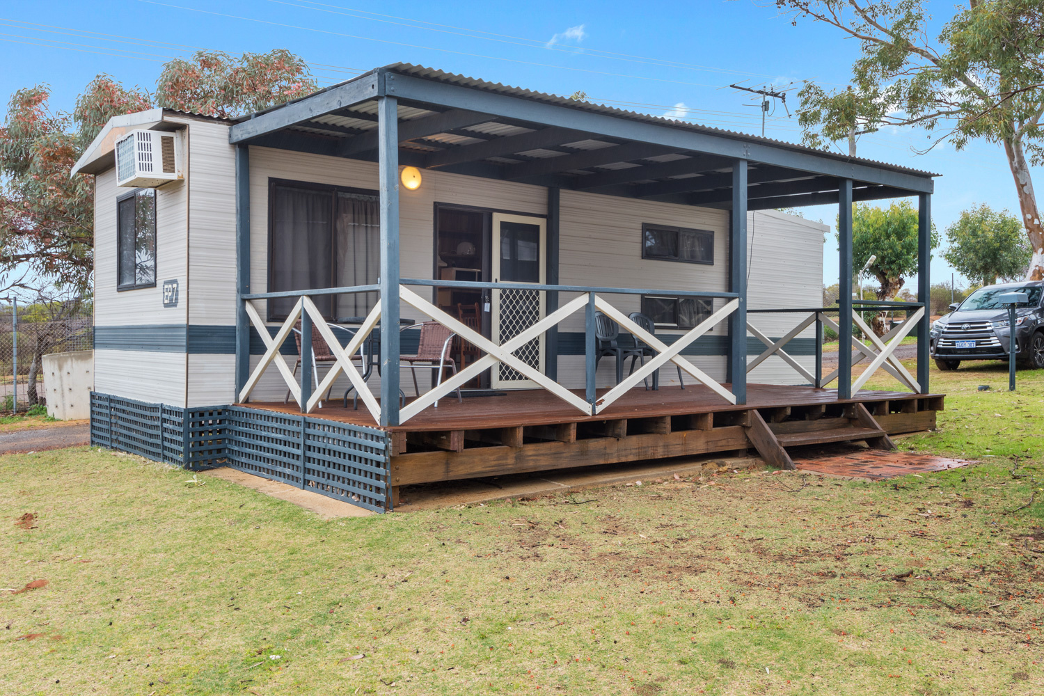 Ensuite Park Cabin | Kalbarri Tudor Holiday Park Caravan Park