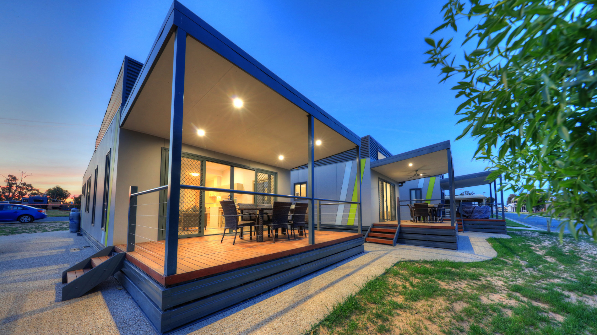 3 Bedroom Waterfront Deluxe Cabin DC on the Lake Top Parks Mulwala